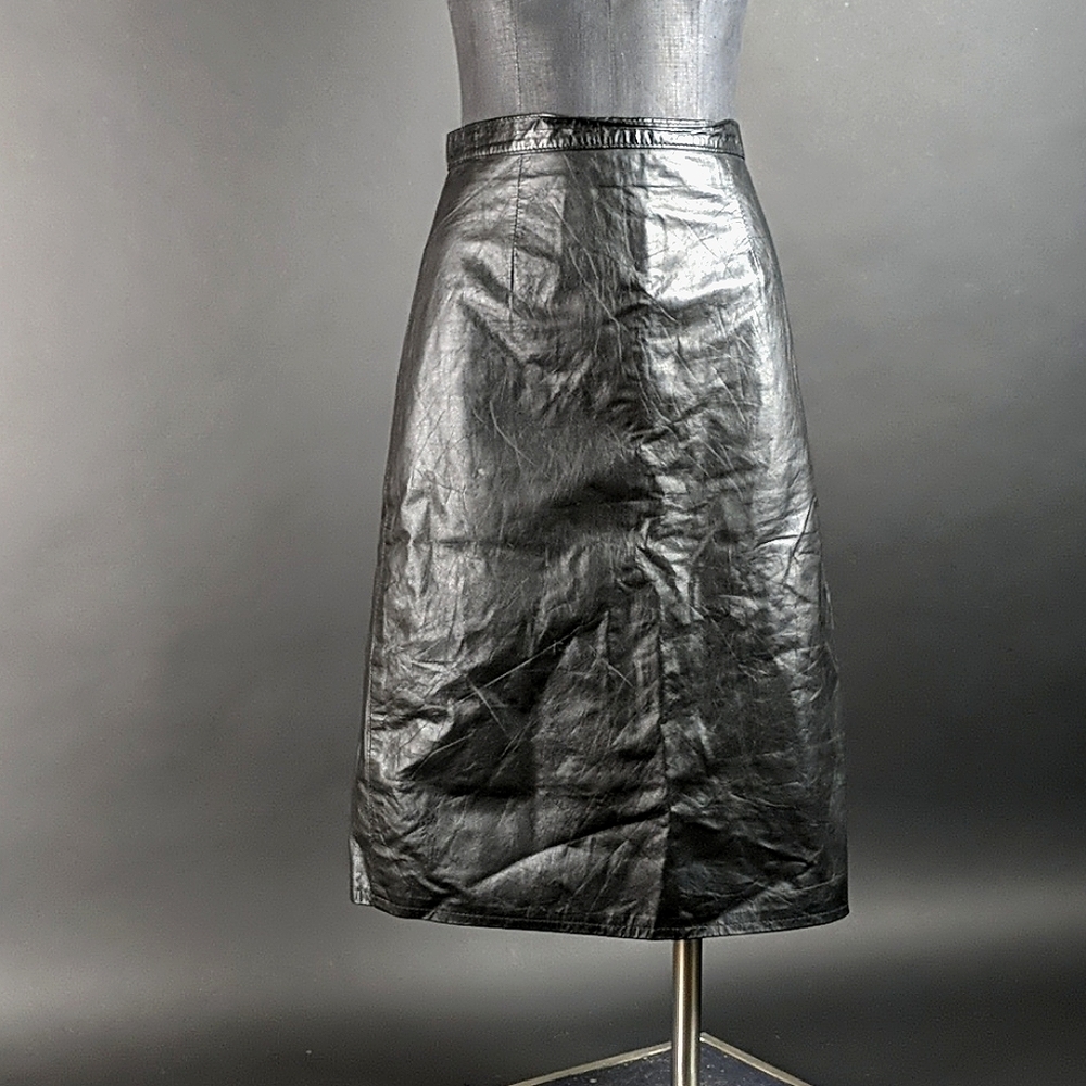 Vintage Black Leather Mid Waist Mid Length Skirt